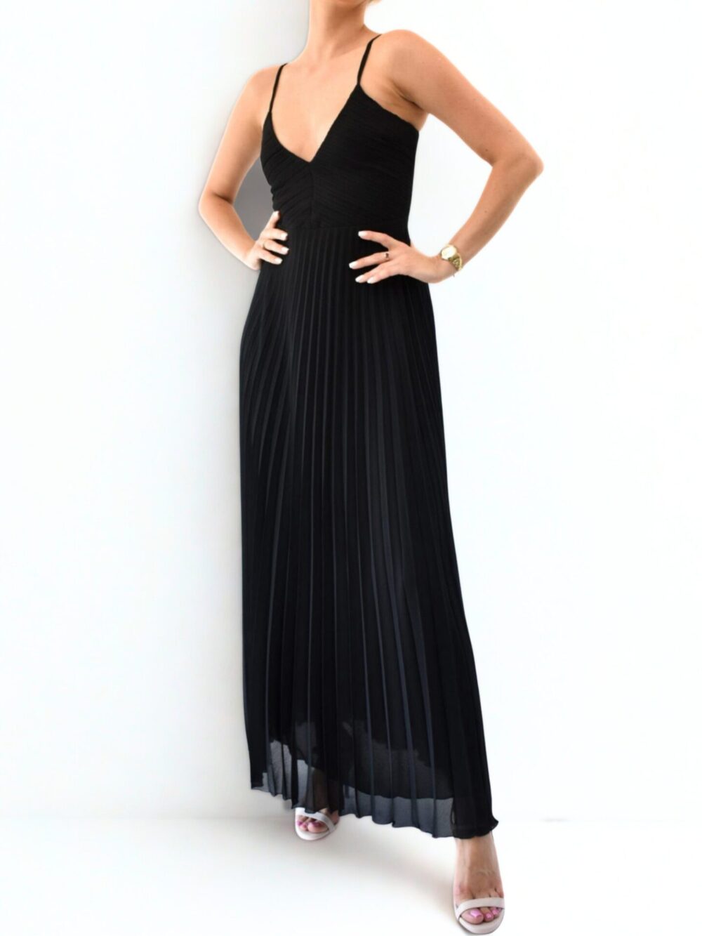 Czarna sukienka wieczorowa Patrizia Pepe