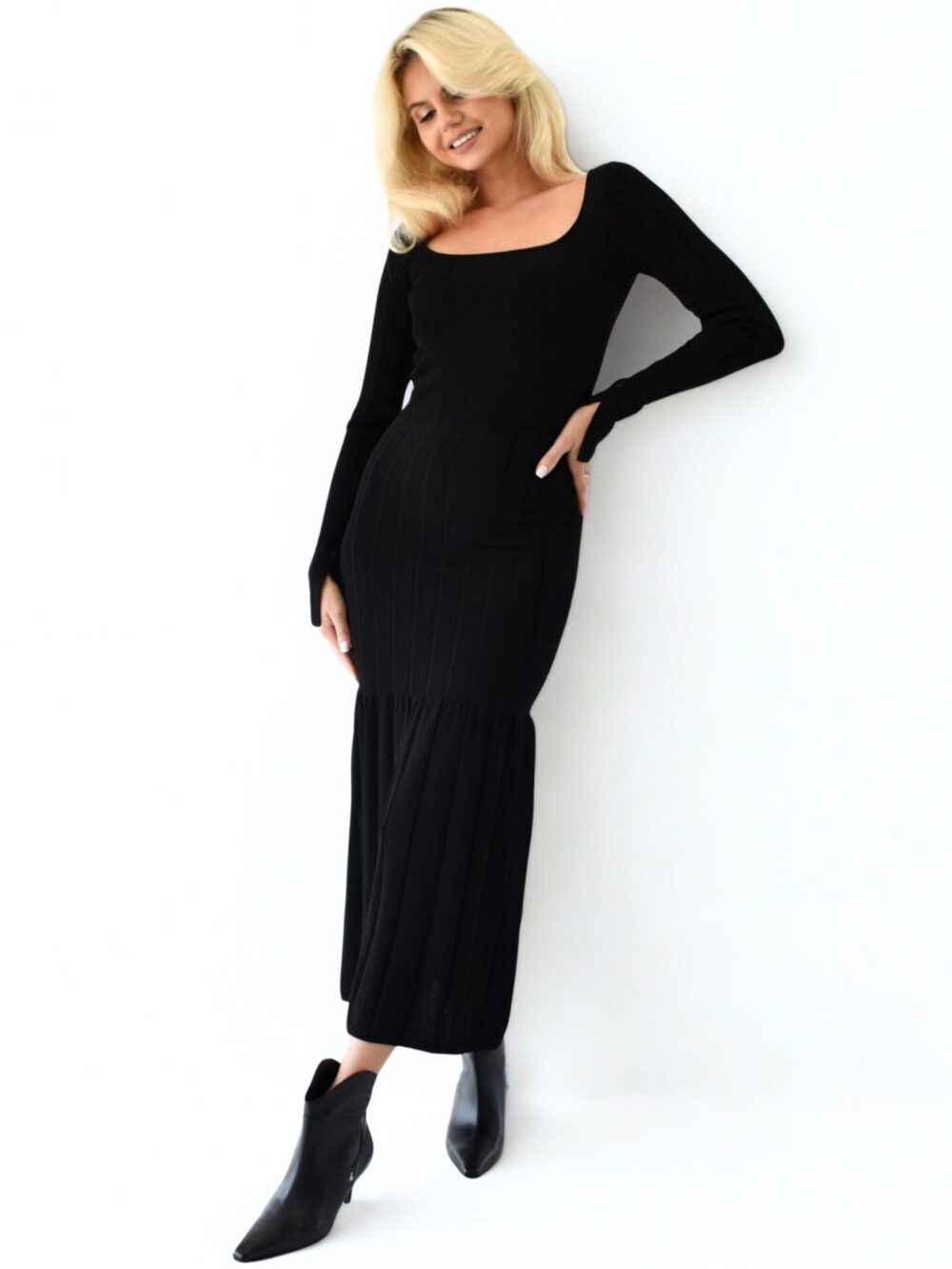 Dzianinowa czarna sukienka Patrizia Pepe