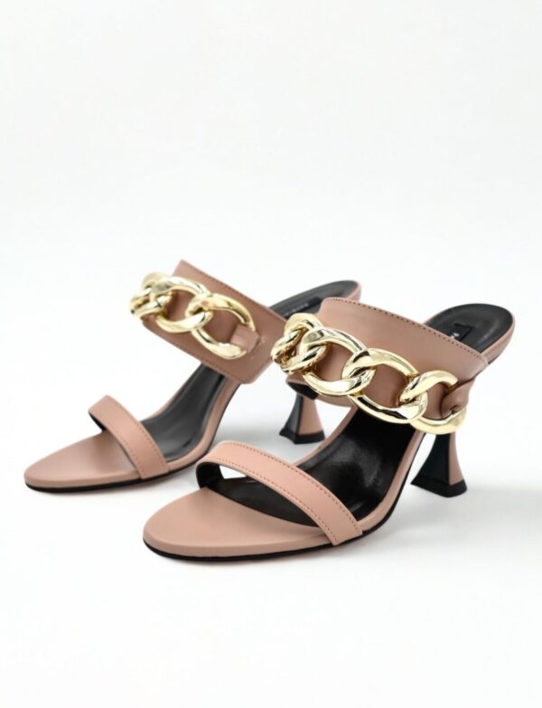 Obcasy z łańcuchem Patrizia Pepe