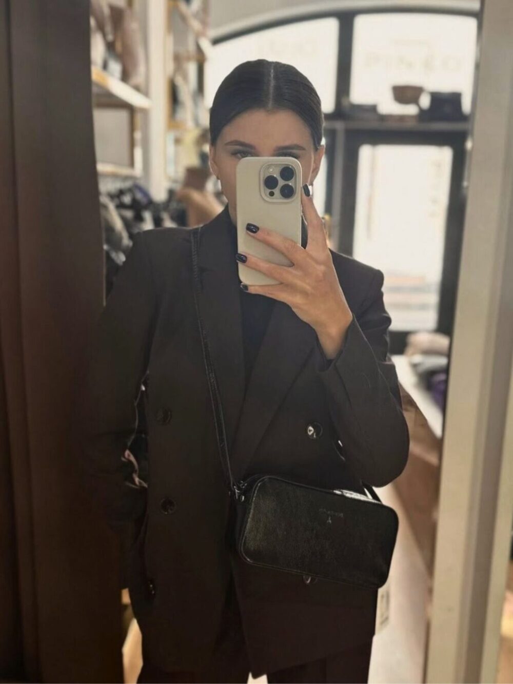 Czarna lakierowana torebka Patrizia Pepe