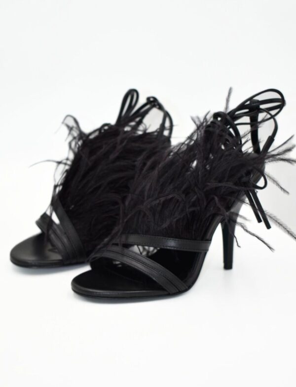 Szpilki z piórami Patrizia Pepe