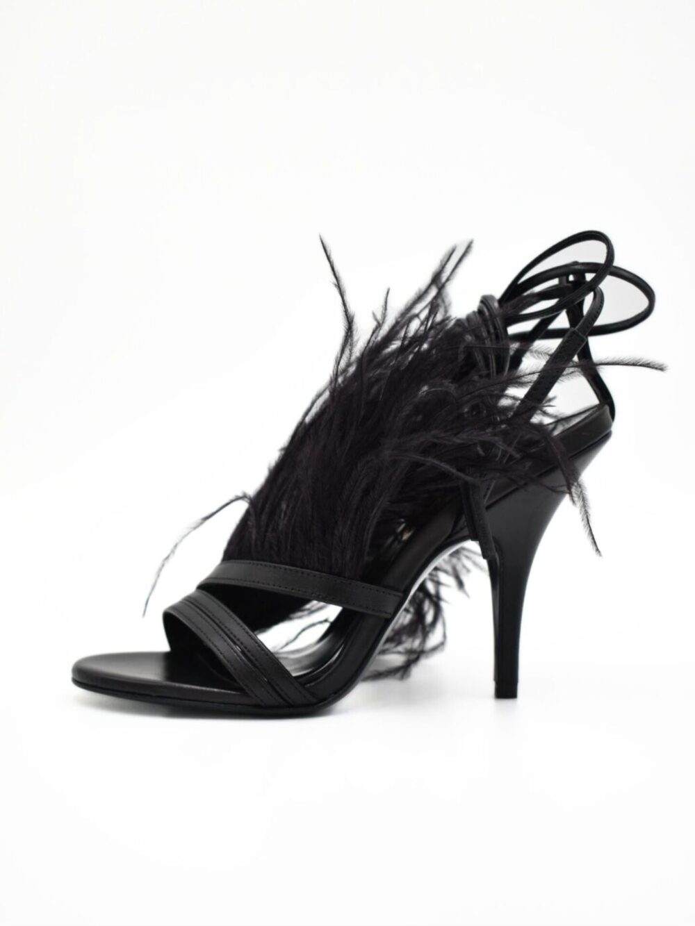 Szpilki z piórami Patrizia Pepe