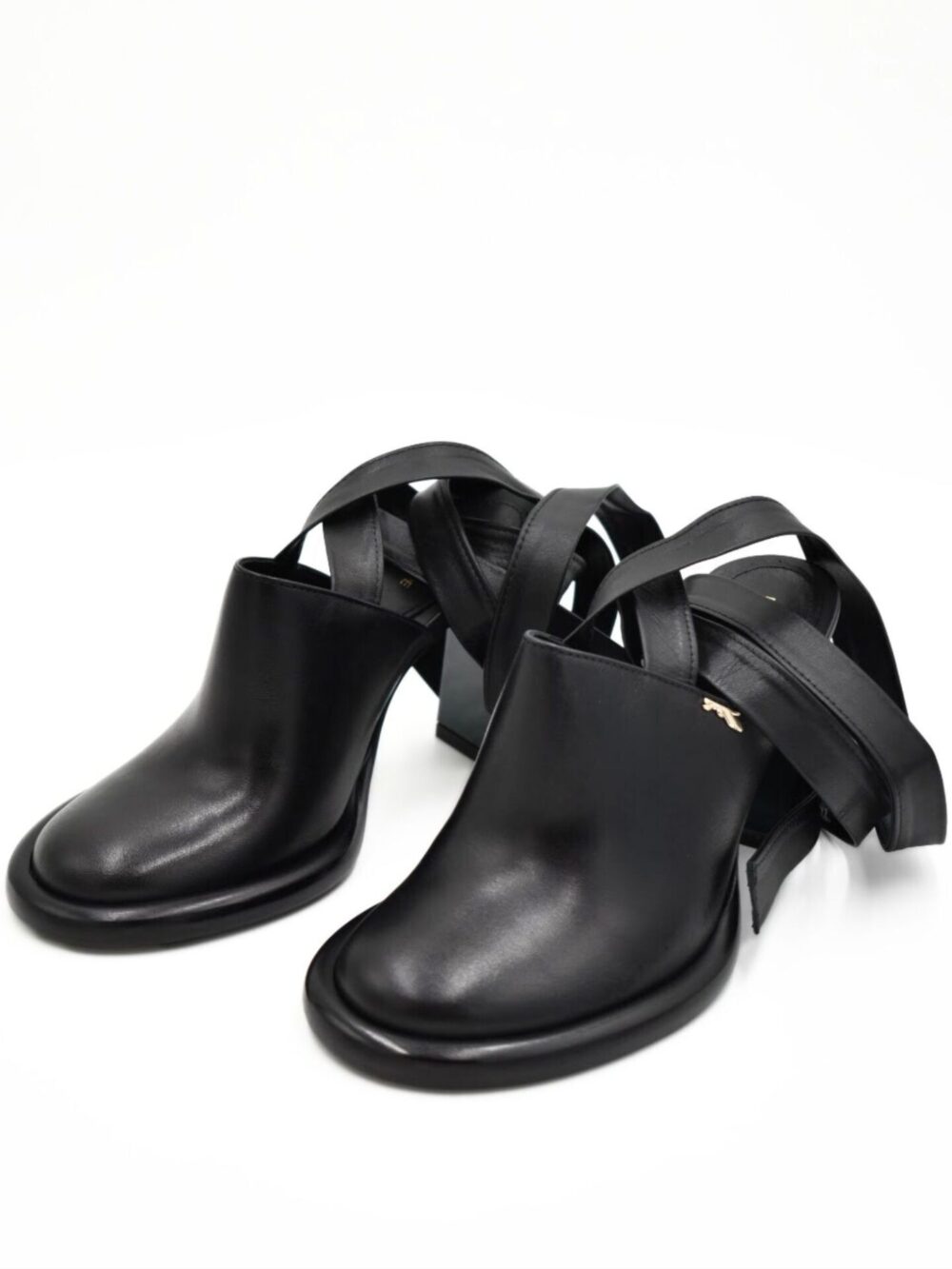 Wiązane buty na obcasie Patrizia Pepe