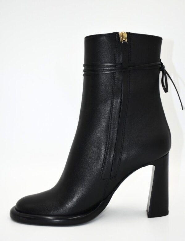 Botki na obcasie Patrizia Pepe