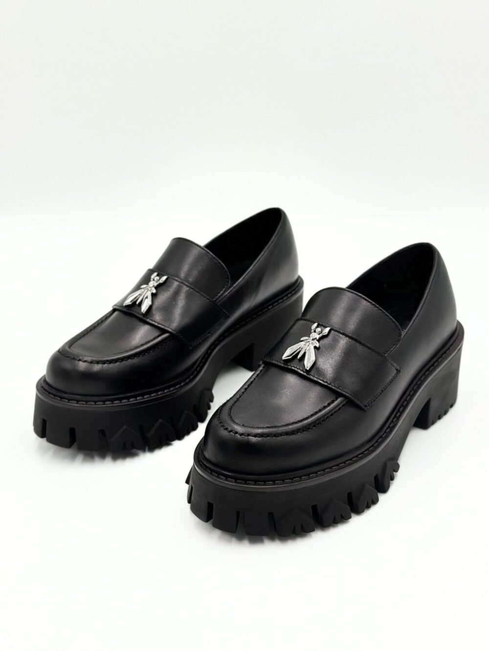 Czarne skórzane loafersy Patrizia Pepe