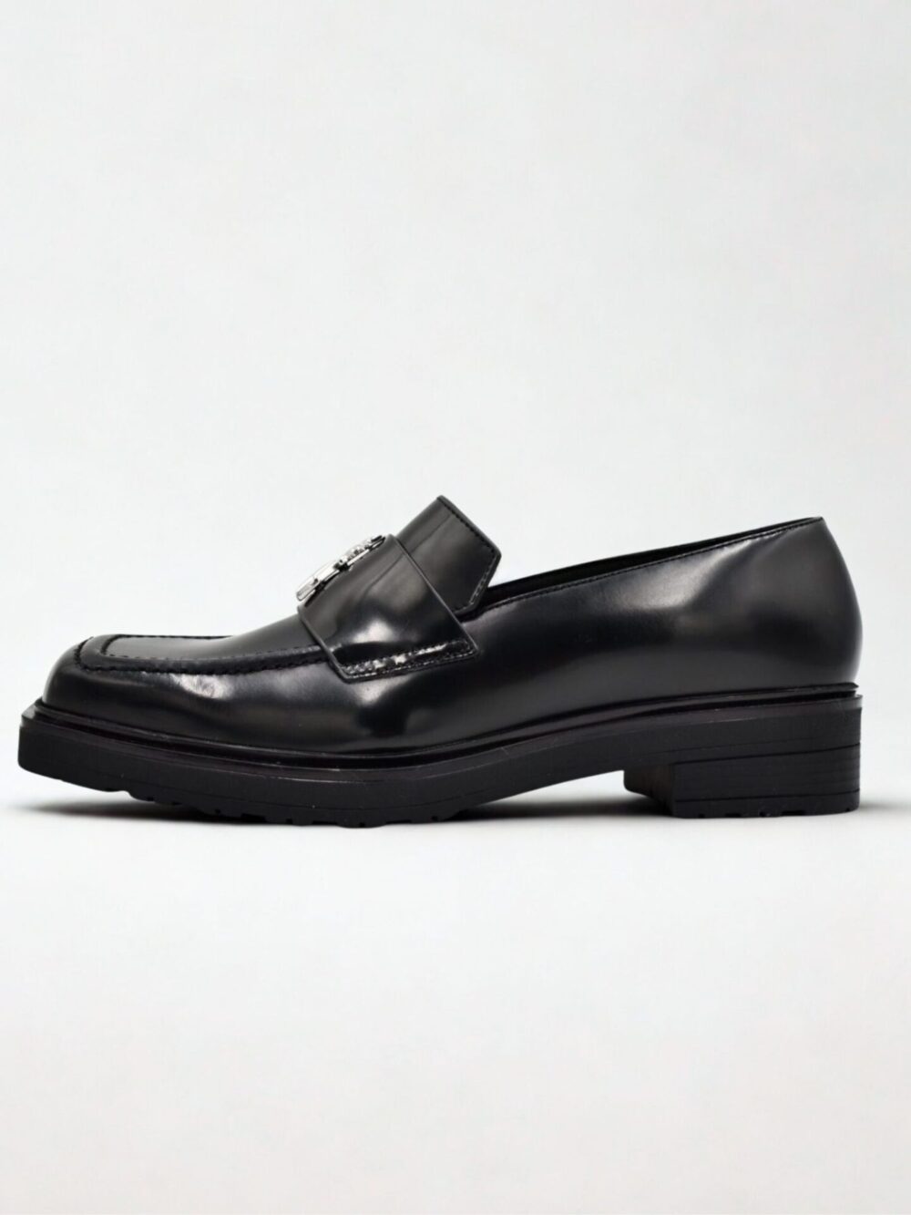 Czarne skórzane mokasyny Patrizia Pepe