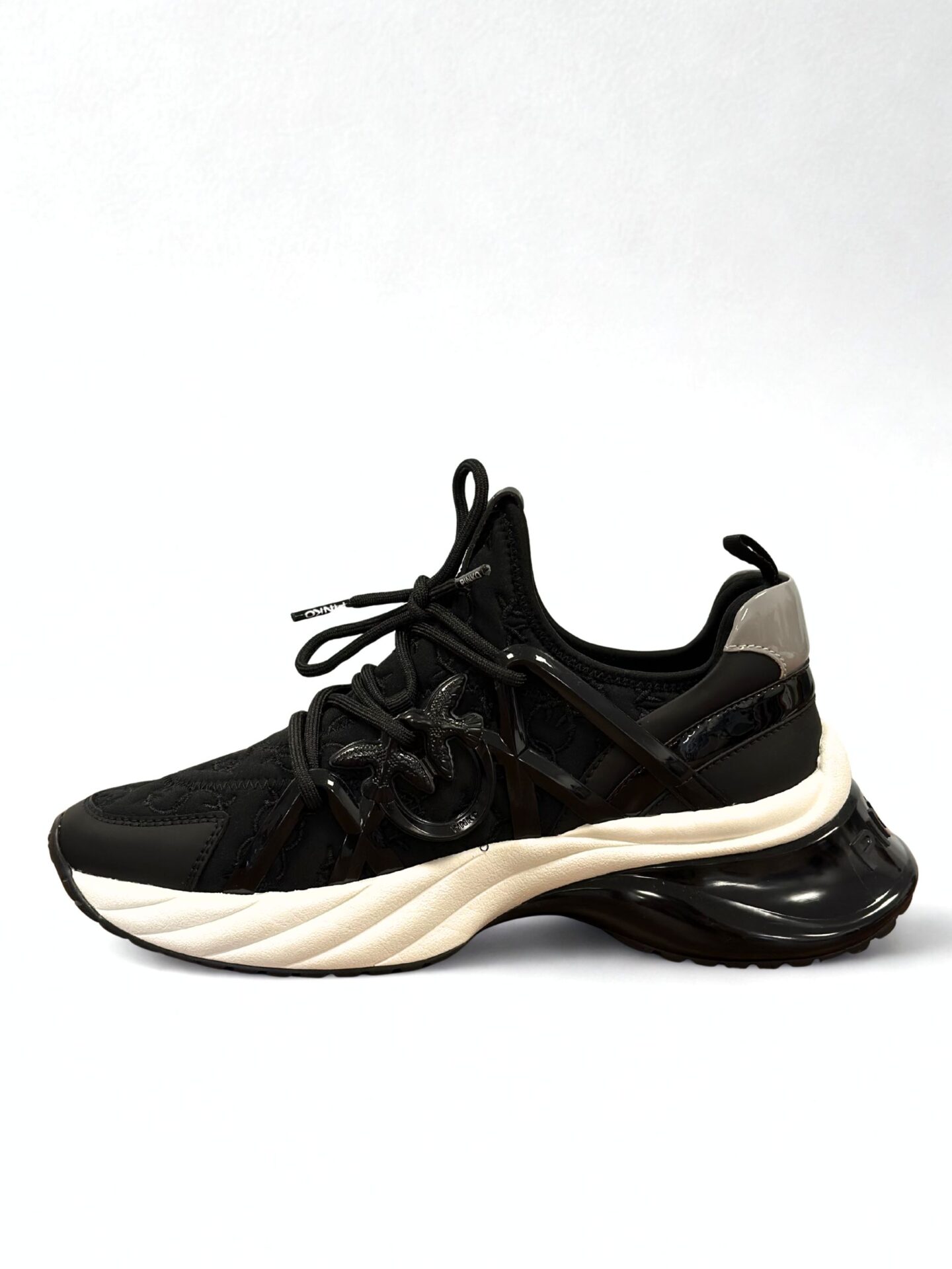 Czarno białe Sneakersy Pinko