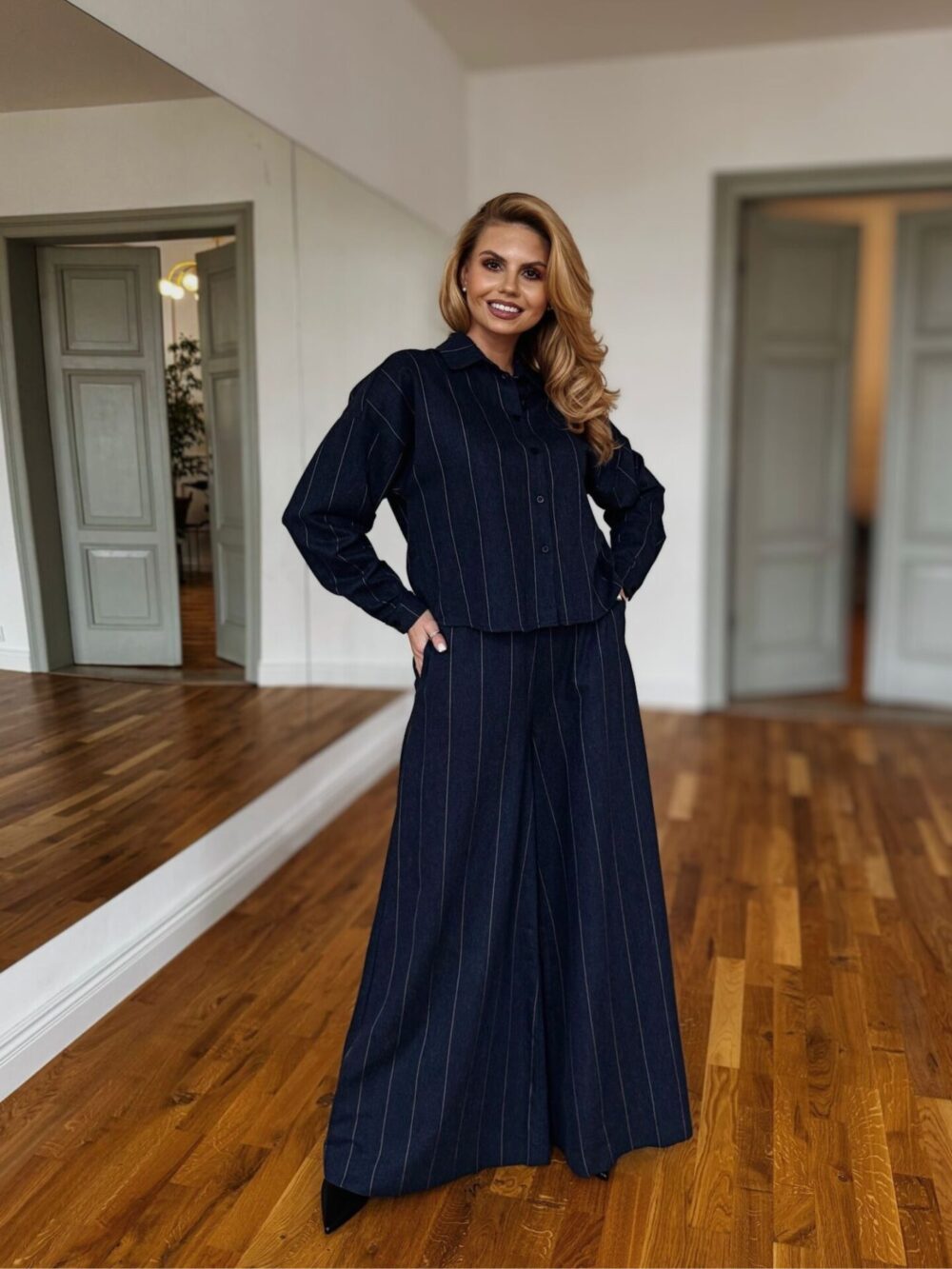 Granatowy damski komplet Siste's