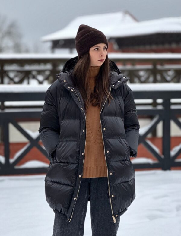 Czarna puchowa kurtka Patrizia Pepe