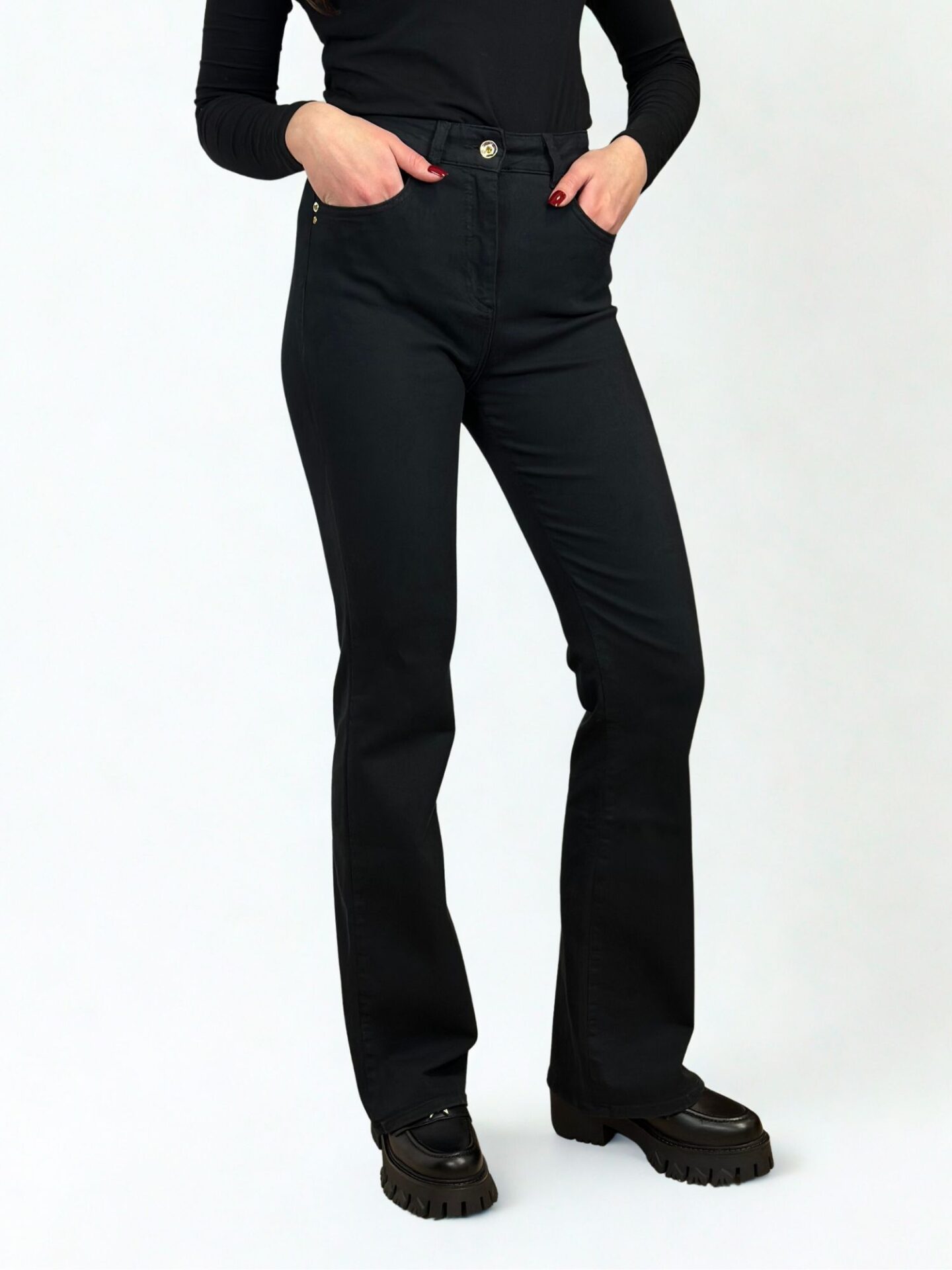 Czarne dzwony Patrizia Pepe czarne dzwony Patrizia Pepe przód z kieszeniami