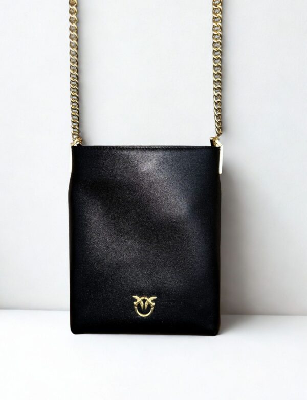 czarna torebka Pinko Flat Satchel na łańcuszku