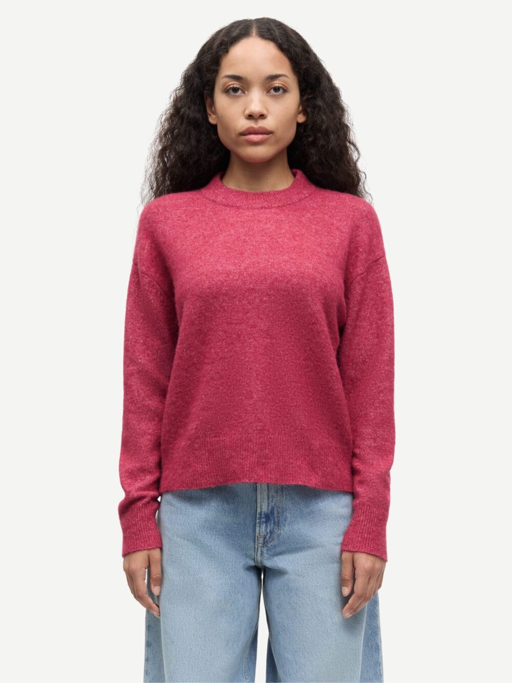 Sweter Anour Samsøe Samsøe widok na modelce