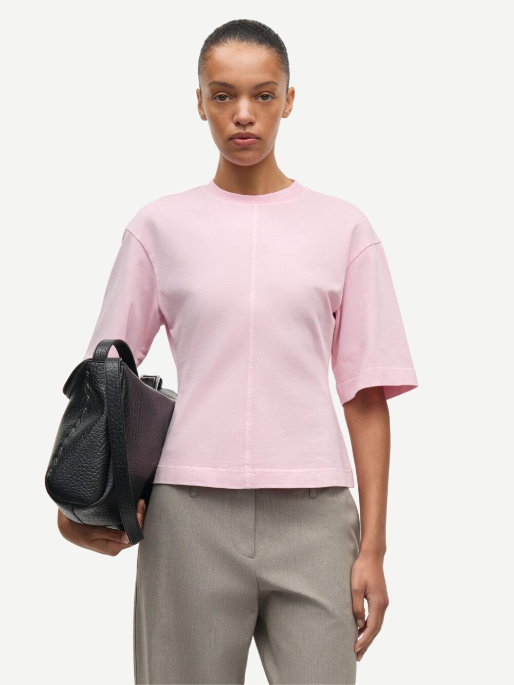 T-shirt Samsøe Samsøe Sadisas na modelce