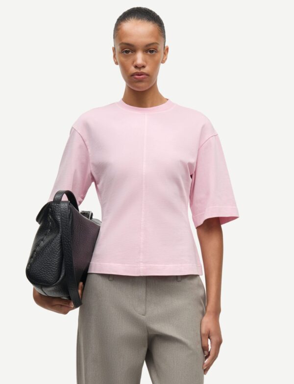 T-shirt Samsøe Samsøe Sadisas na modelce